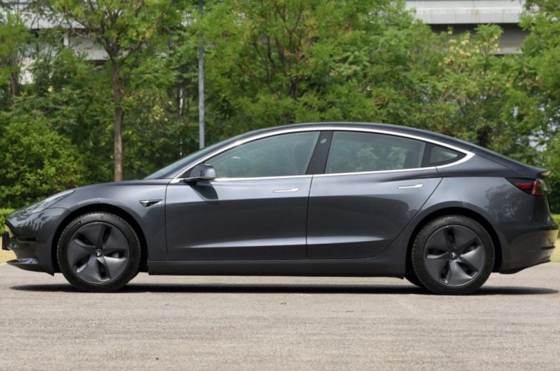 Электромобиль Tesla Model 3 - фото thumbnail 1