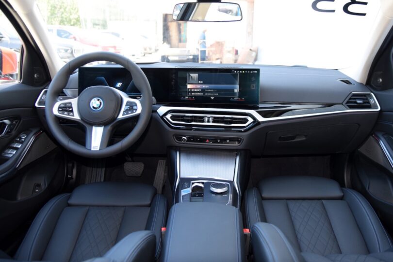 Электромобиль BMW i3 - фото thumbnail 1