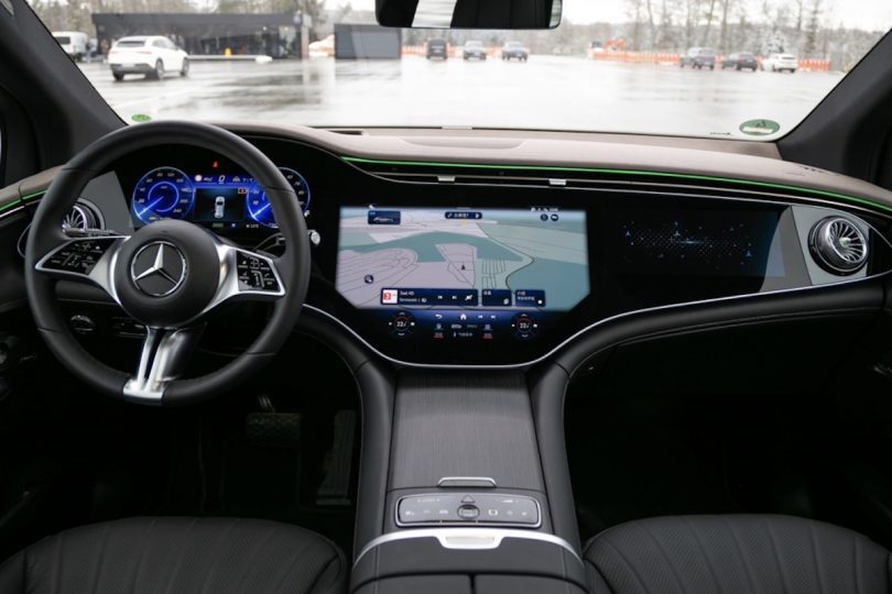 Элетромобиль Mercedes EQE SUV - фото thumbnail 1
